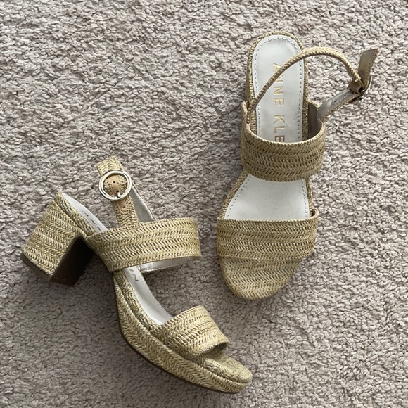 Anne Klein | Shoes | Anne Klein Padrino Platform Sandal Tan Woven Raffia |  Poshmark